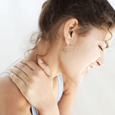 neck pain in a girl symptom of osteochondrosis