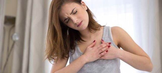 Osteochondrosis of the chest can manifest as pain in the heart area